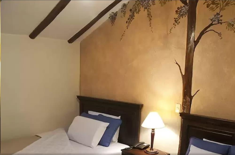 Hotel Casa San Rafael Куенка Екстериор снимка